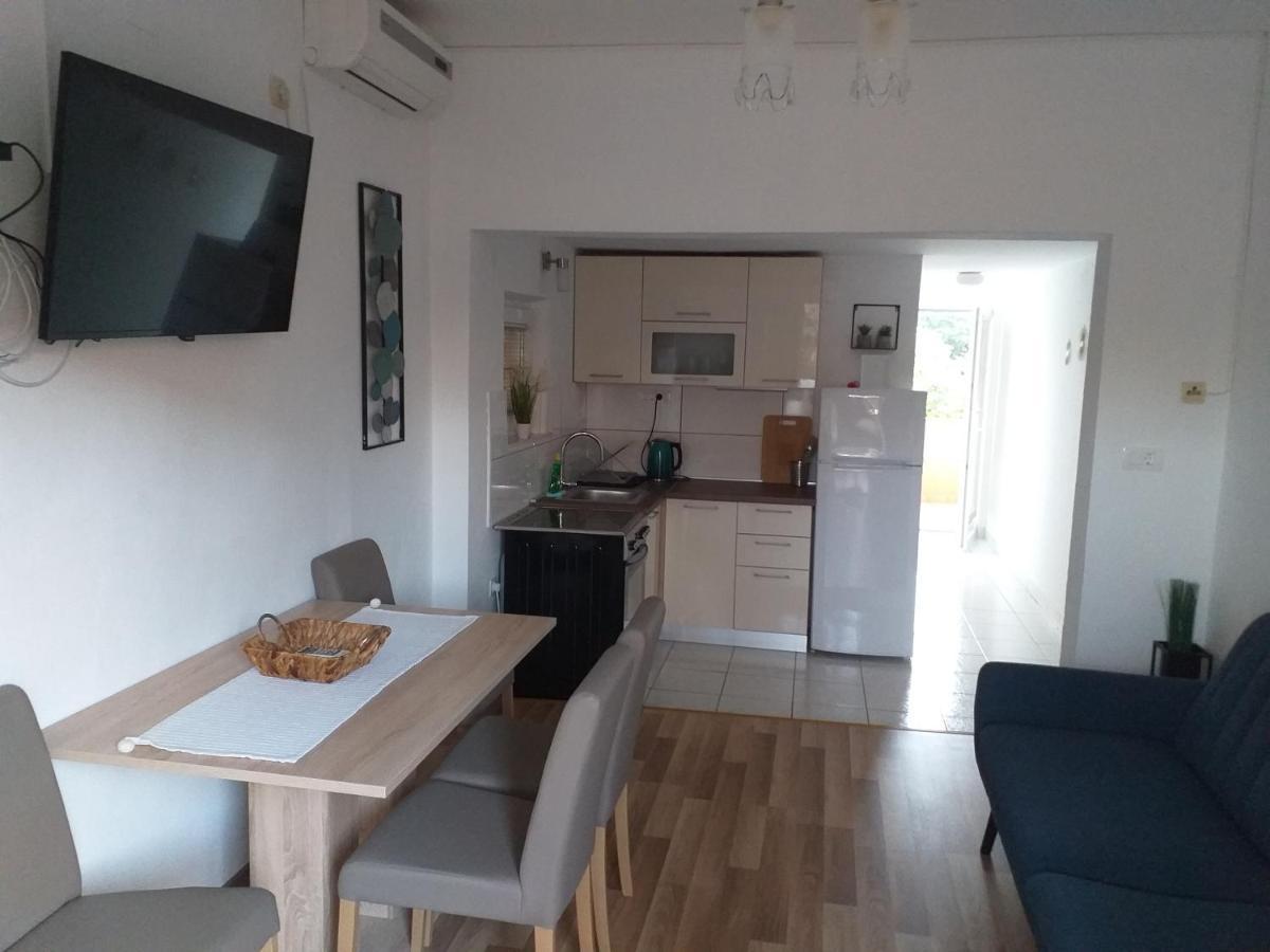 Apartments Golic ビオグラード・ナ・モル エクステリア 写真